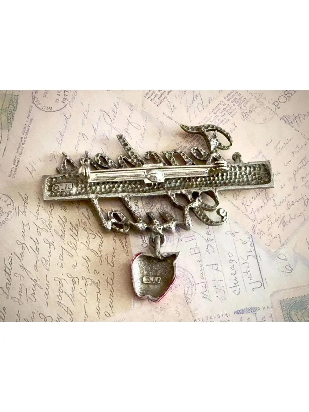Vintage “Teachers Rule!” Apple Charm Brooch – Signed Silver Tone Jewelry